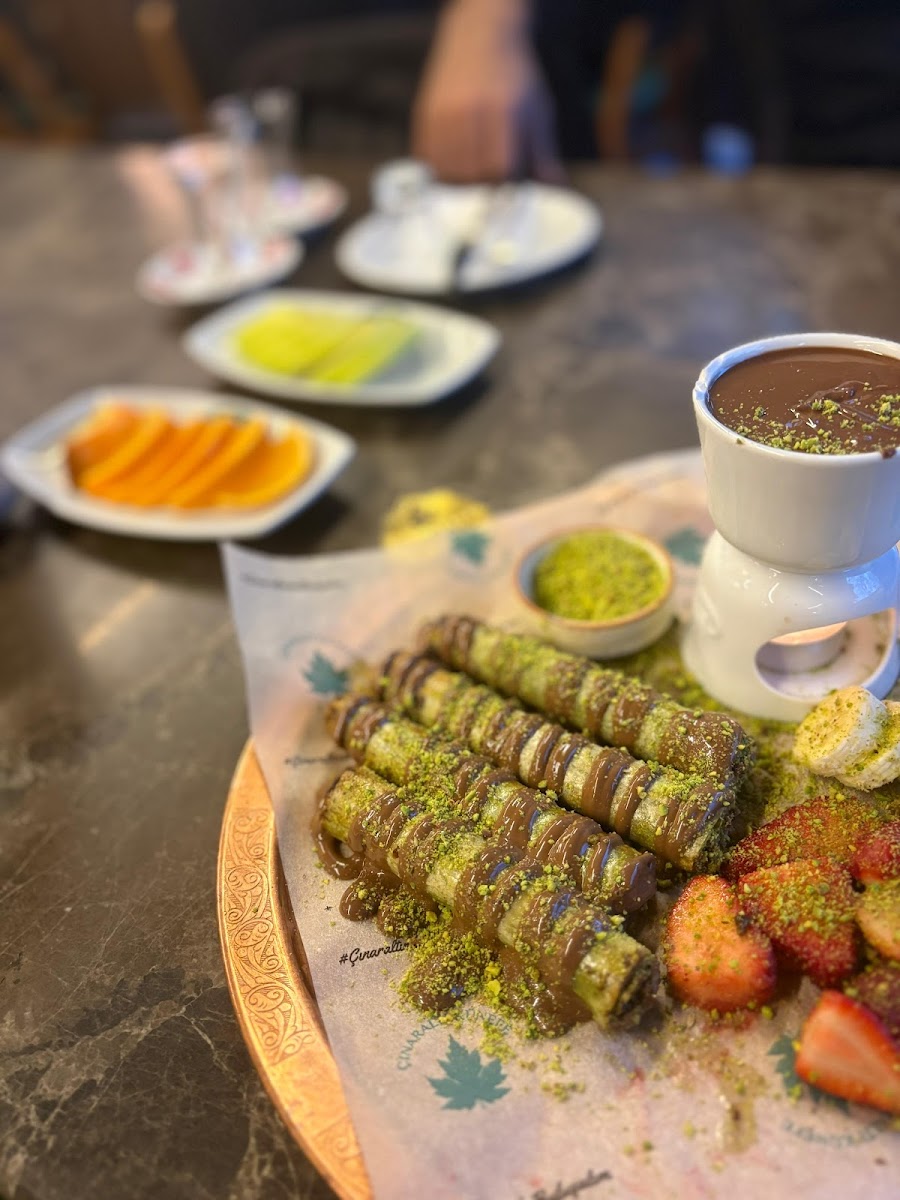 Çınaraltı Künefe & Kahvaltı — fotoğraf 2