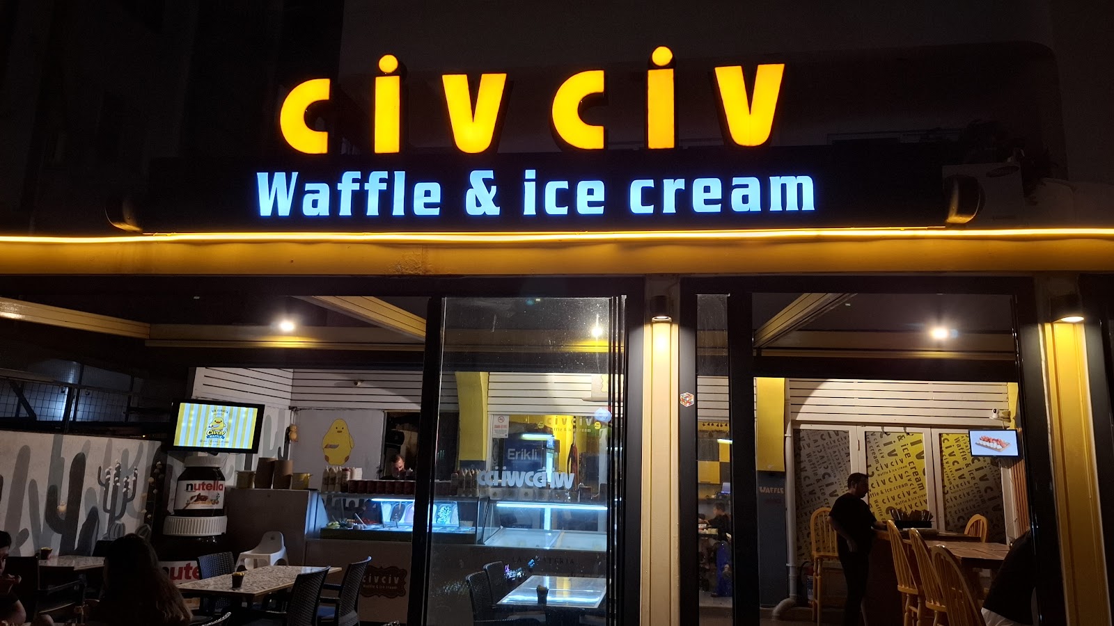 Civciv Waffle Dondurma | Marmaris Waffle | İce Cream — photo 2