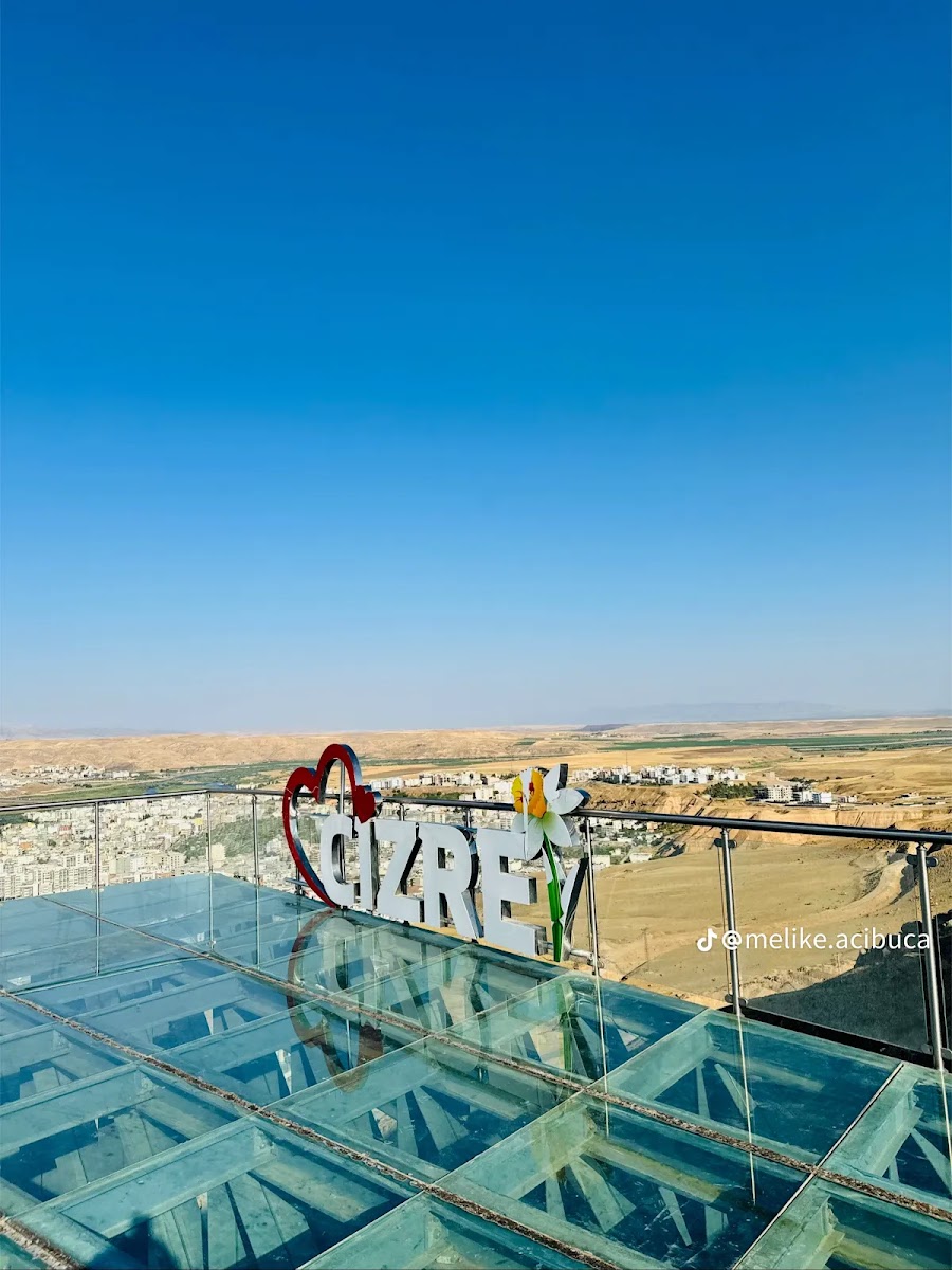 Seyr-i Cizre Cam Terası — fotoğraf