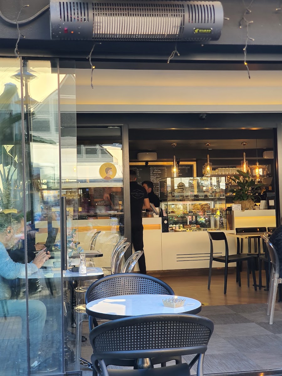 Coffeelicious — photo 4