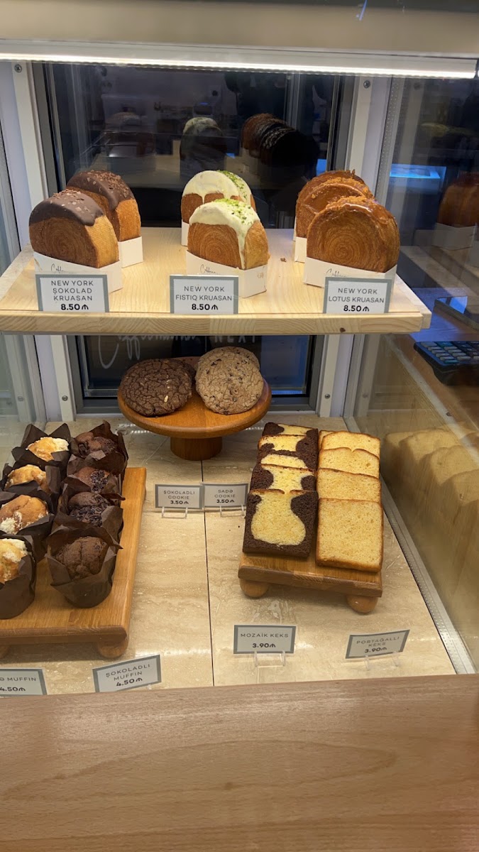 Coffeemania (Crescent Mall) — photo 4