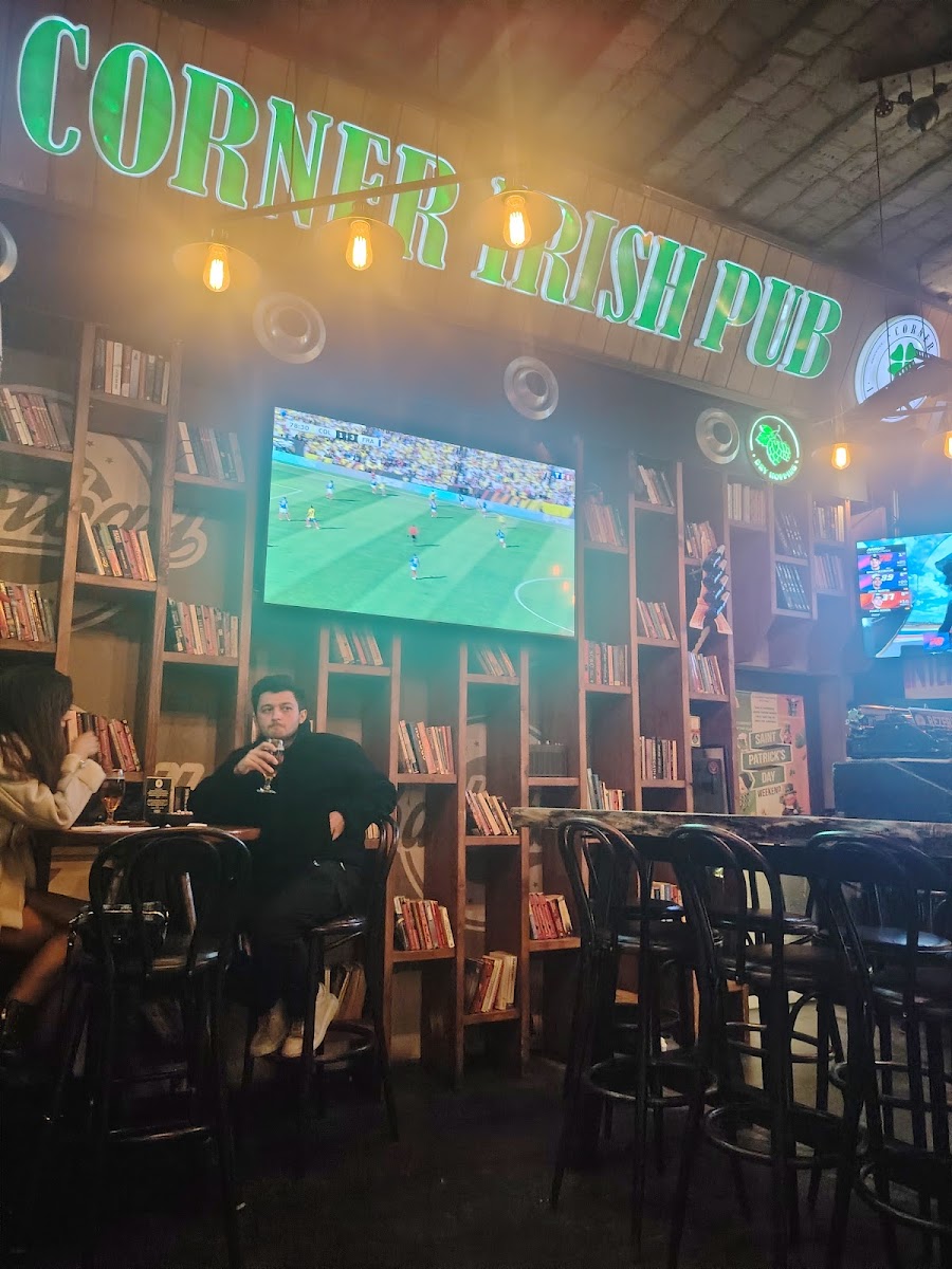 Corner Irish Pub — fotoğraf 2