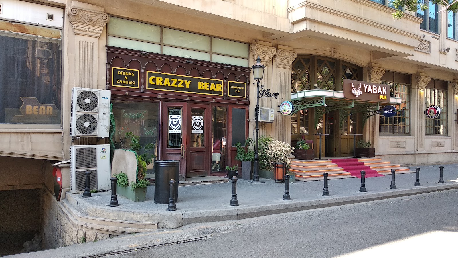 CraZzy Bear - Conceptual Pub — photo 2