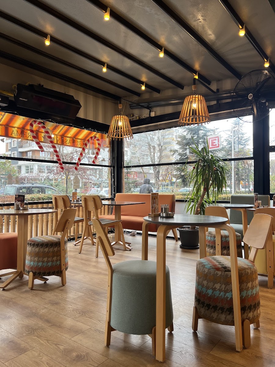 Cro & Cups Kruvasan Kahve Eskişehir — fotoğraf 5