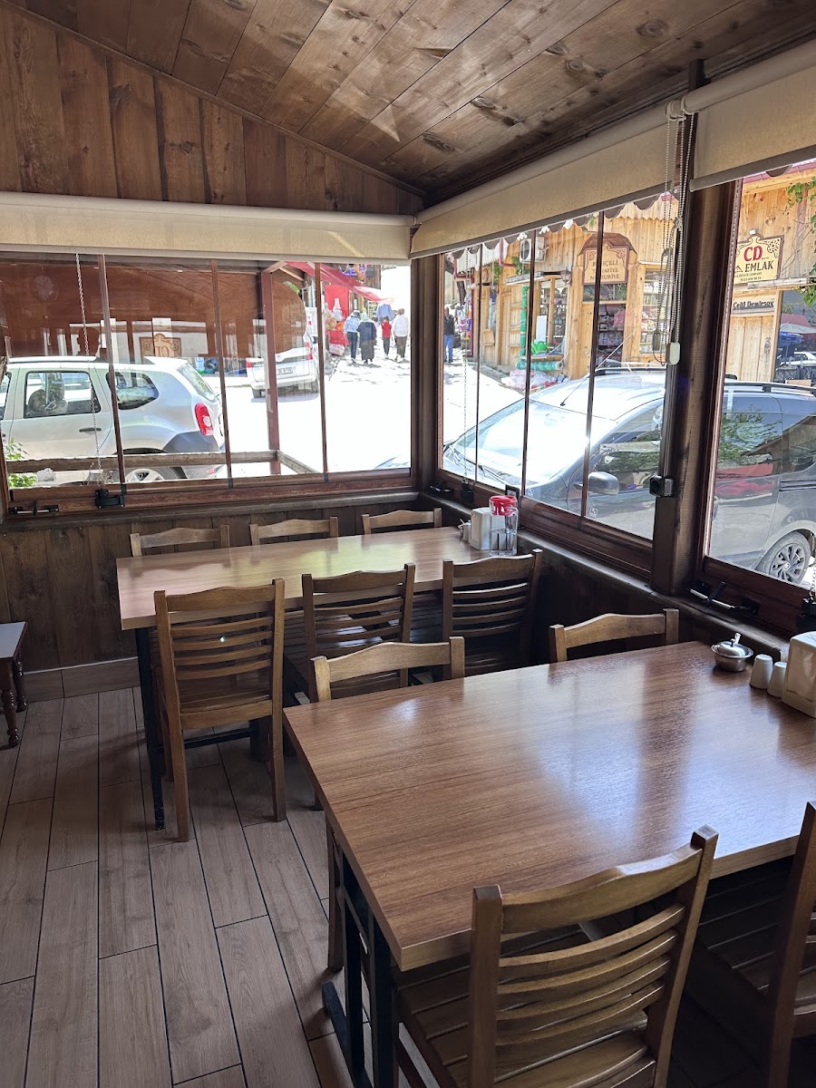 Cumhuriyet Lokantası (Yöresel Ev Yemekleri & Esnaf Lokantası) — fotoğraf 4