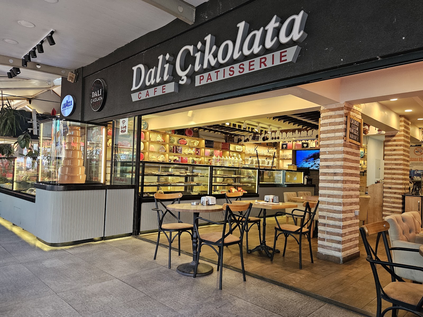 Dali Çikolata Patisserie — photo