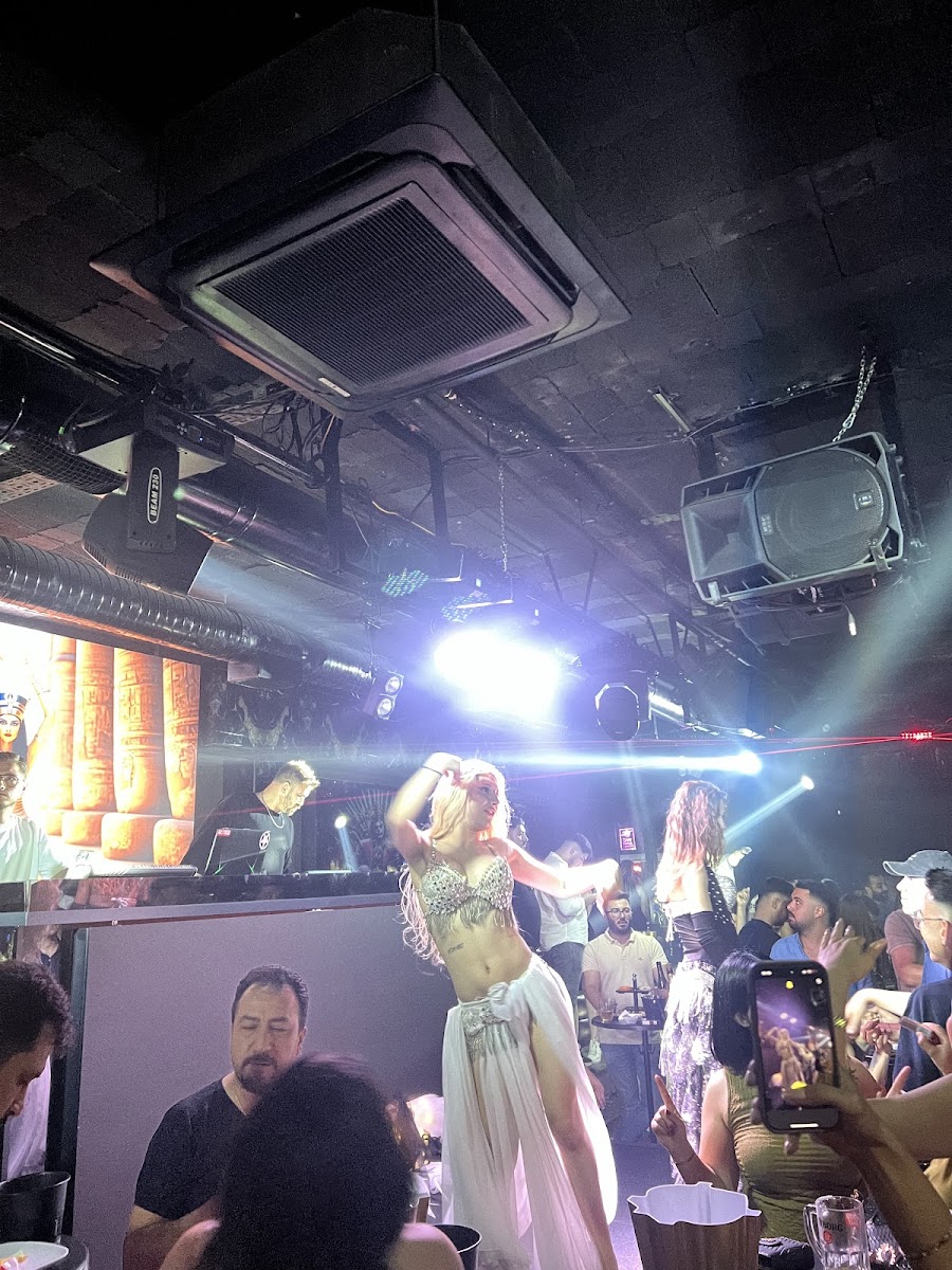 Date Night Club — fotoğraf