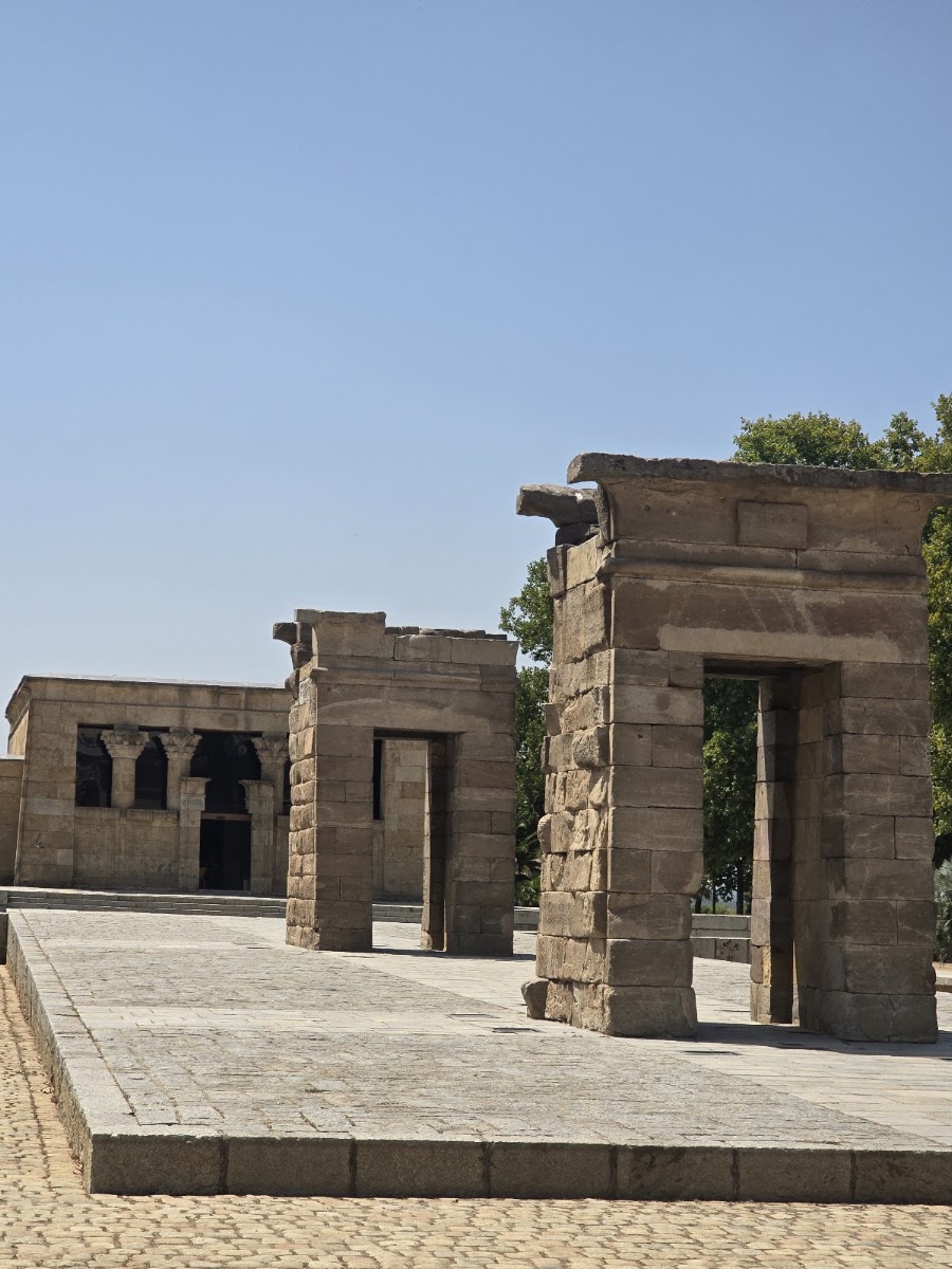 Debod Tapınağı — fotoğraf 2