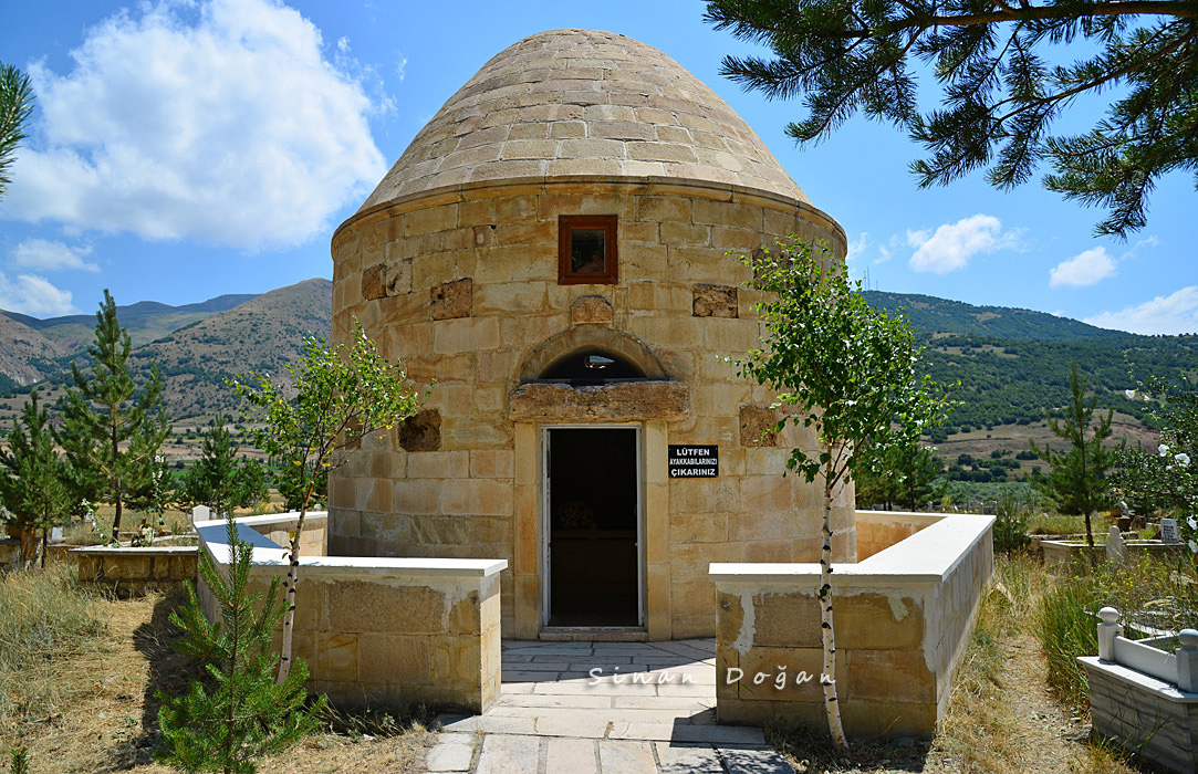 Dede Korkut Kümbeti (Ali Baba veya Korkut Ata) — fotoğraf 1
