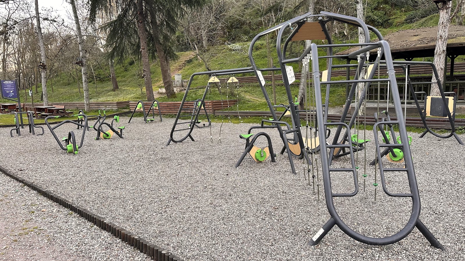 Değirmen Boğazı Mesire Alanı Çocuk Parkı — fotoğraf 2