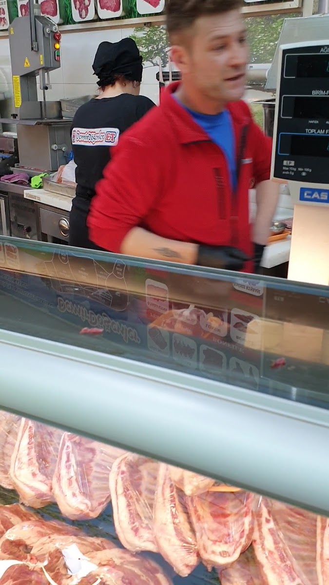 Demirdöğenler Et Market Şarküteri — fotoğraf 3