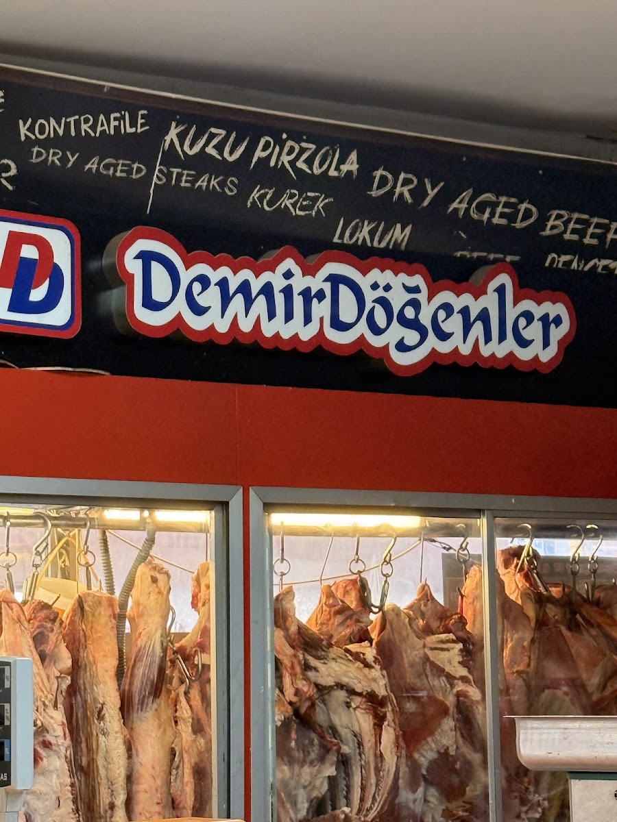 Demirdöğenler Et Market Şarküteri — fotoğraf 5