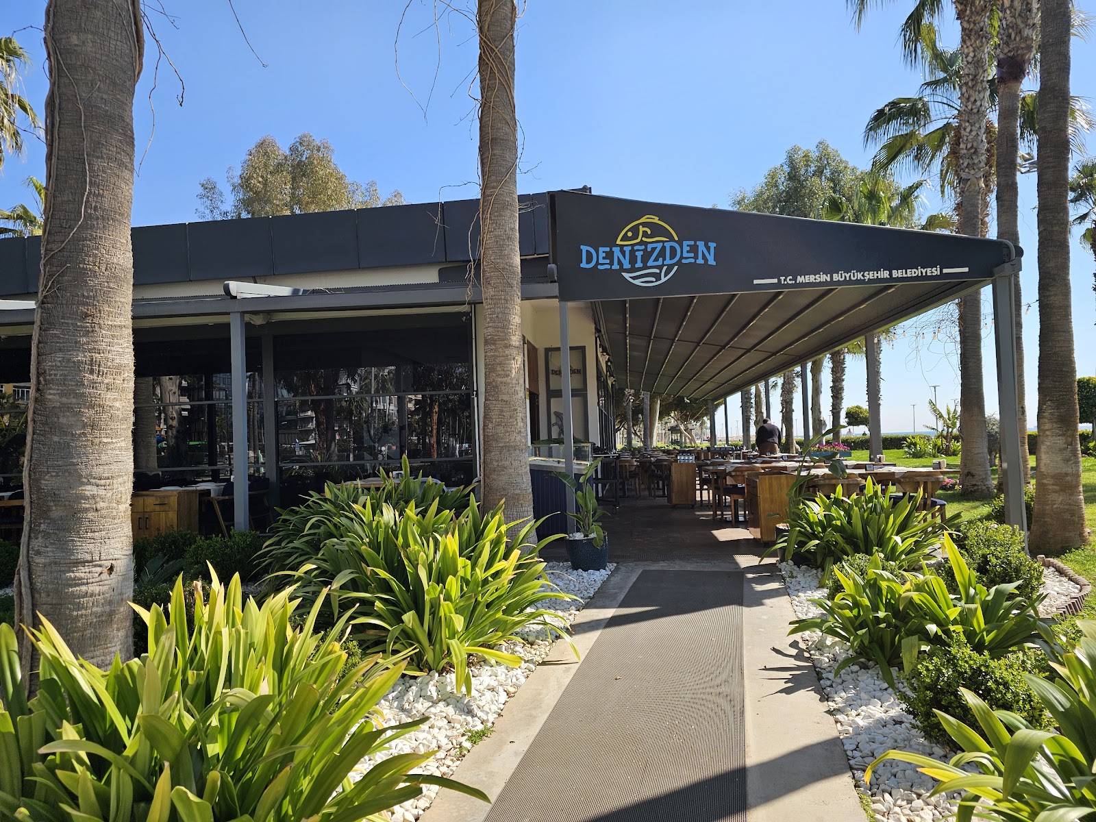 Denizden Restaurant — photo