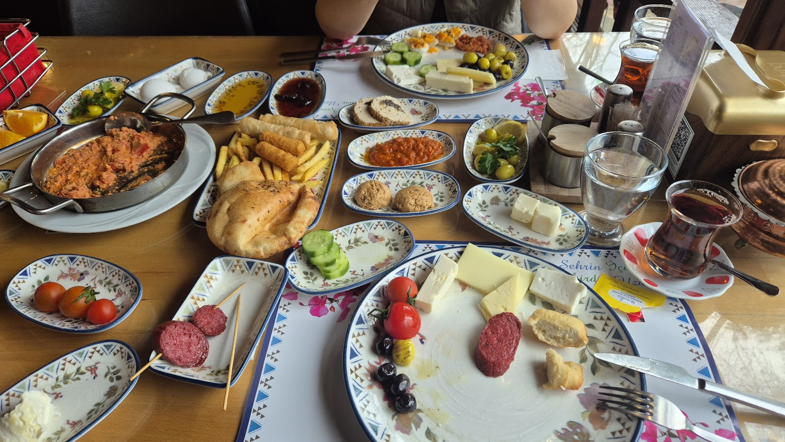 Derebahçe Sosyal Tesisleri Restaurant — fotoğraf 3