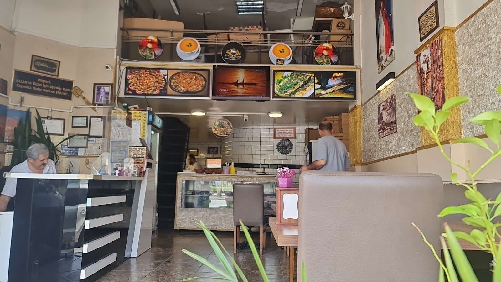 Develi Etli Pide — photo 4
