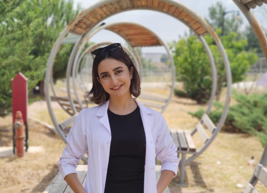 Diş Hekimi Zeynep Karatepe — photo