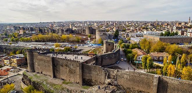 Diyarbakır: Surlar, suriçi ve On Gözlü Köprü