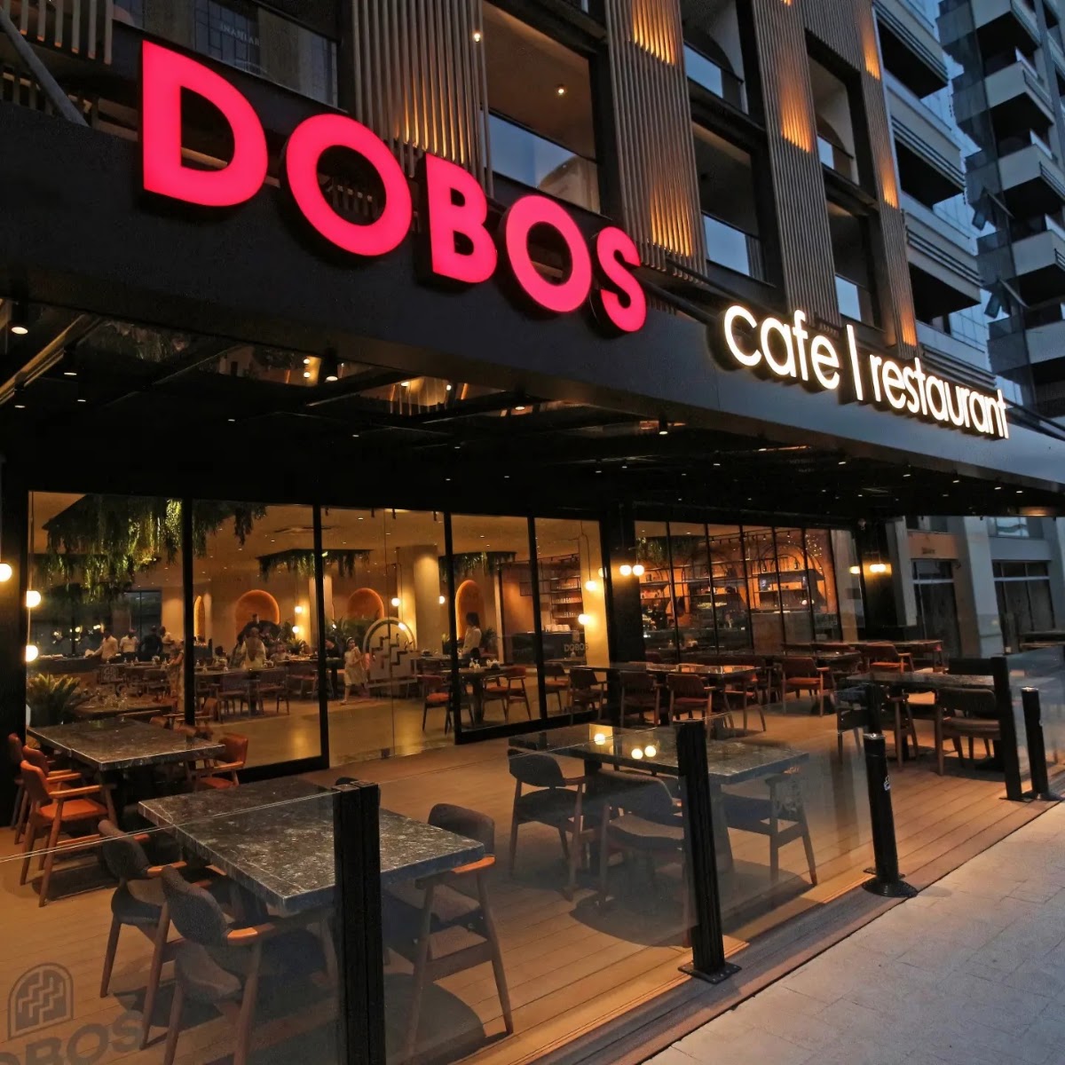 Dobos Lounge — photo