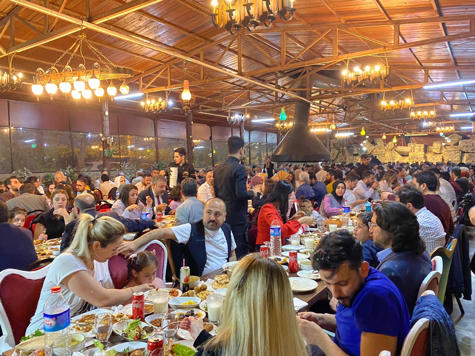 Doğan Sofra Salonu — fotoğraf