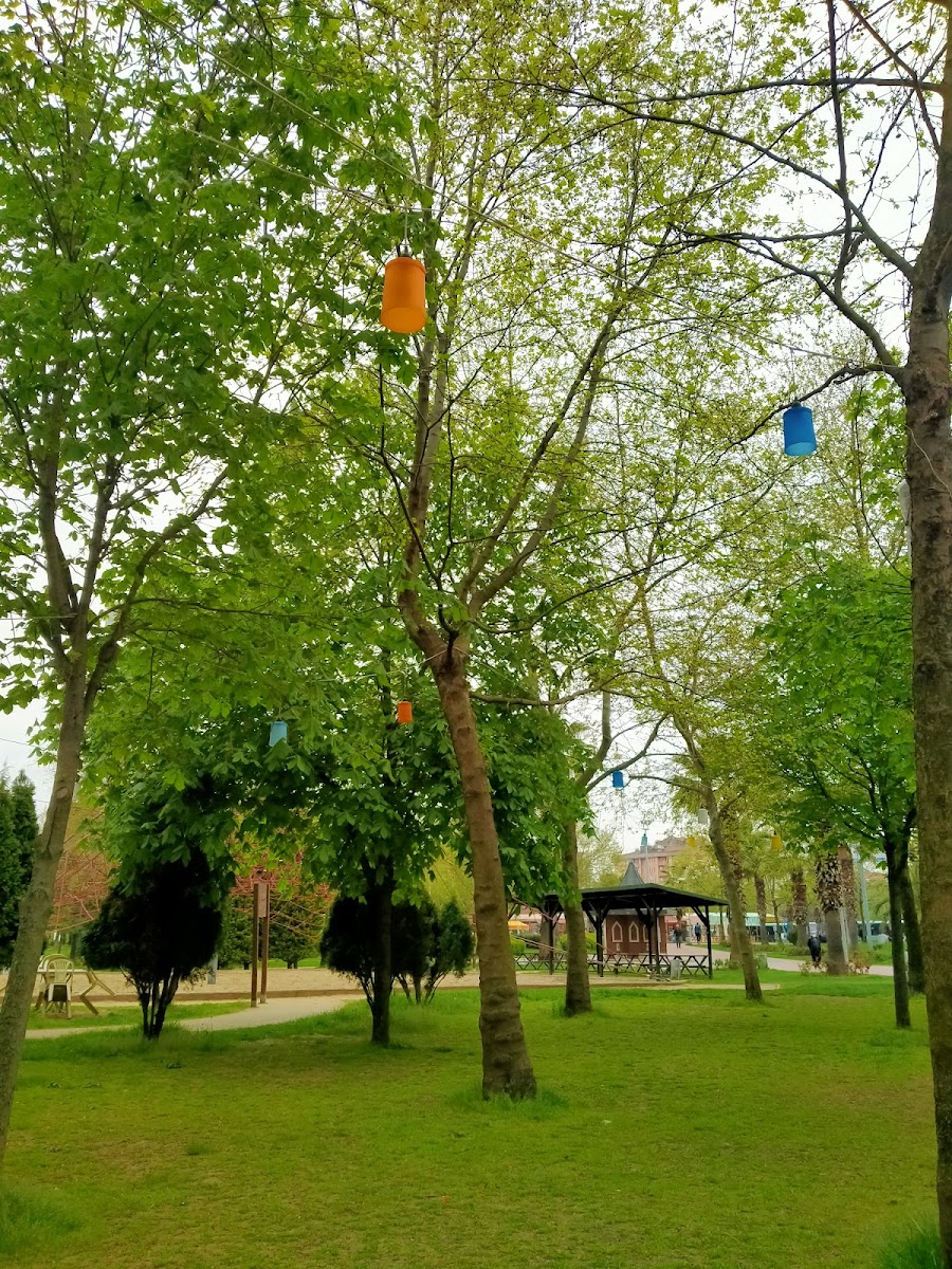 Doğu Kışla Gençlik Parkı — fotoğraf 1