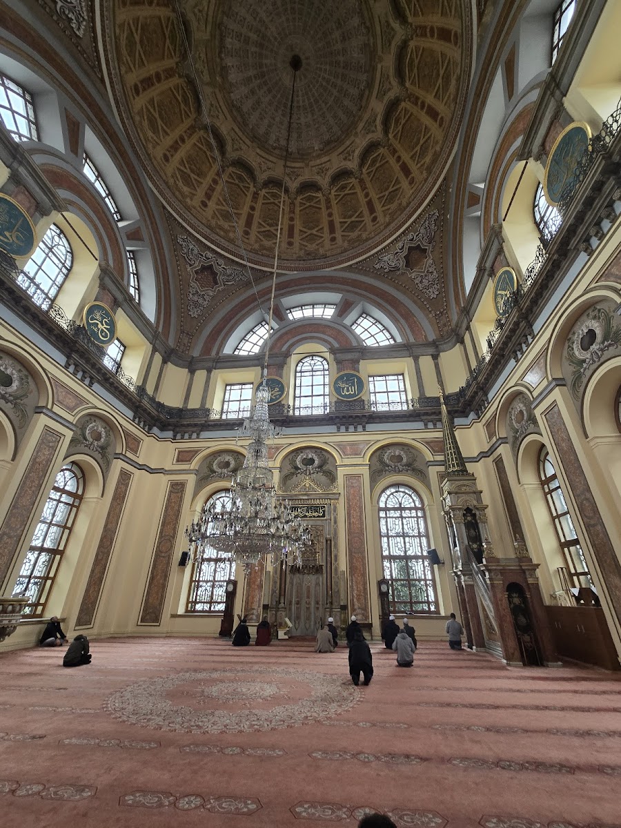 Dolmabahçe Camii — fotoğraf 2