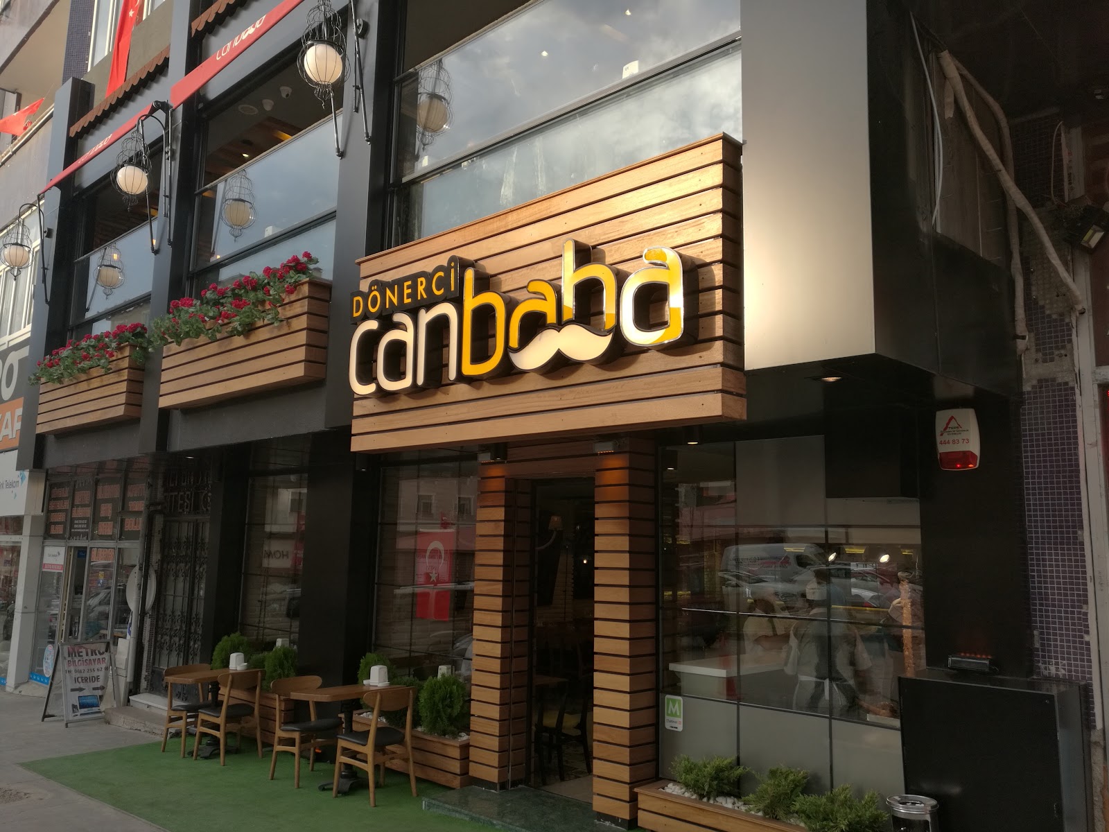Dönerci Canbaba — fotoğraf 1