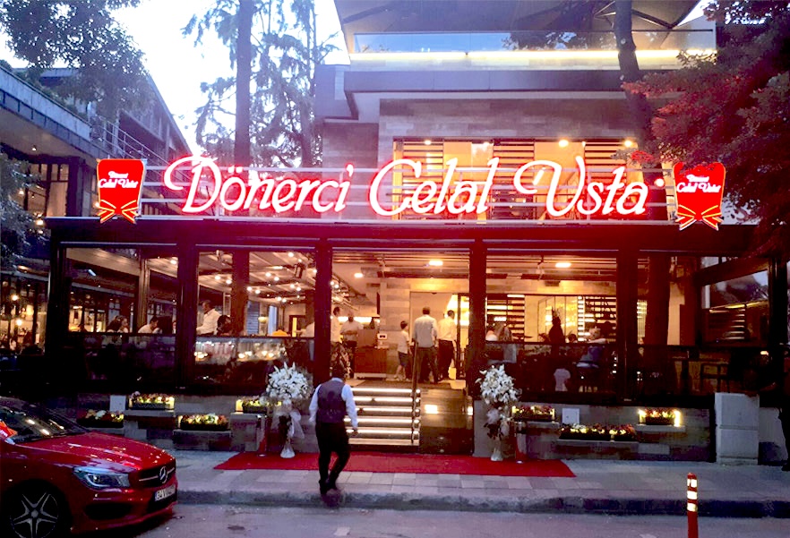 Dönerci Celal Usta - Atakent Şubesi — fotoğraf 1