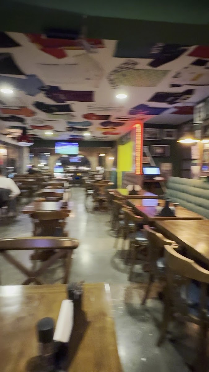 Dos Bros Irish Cafe — photo 3