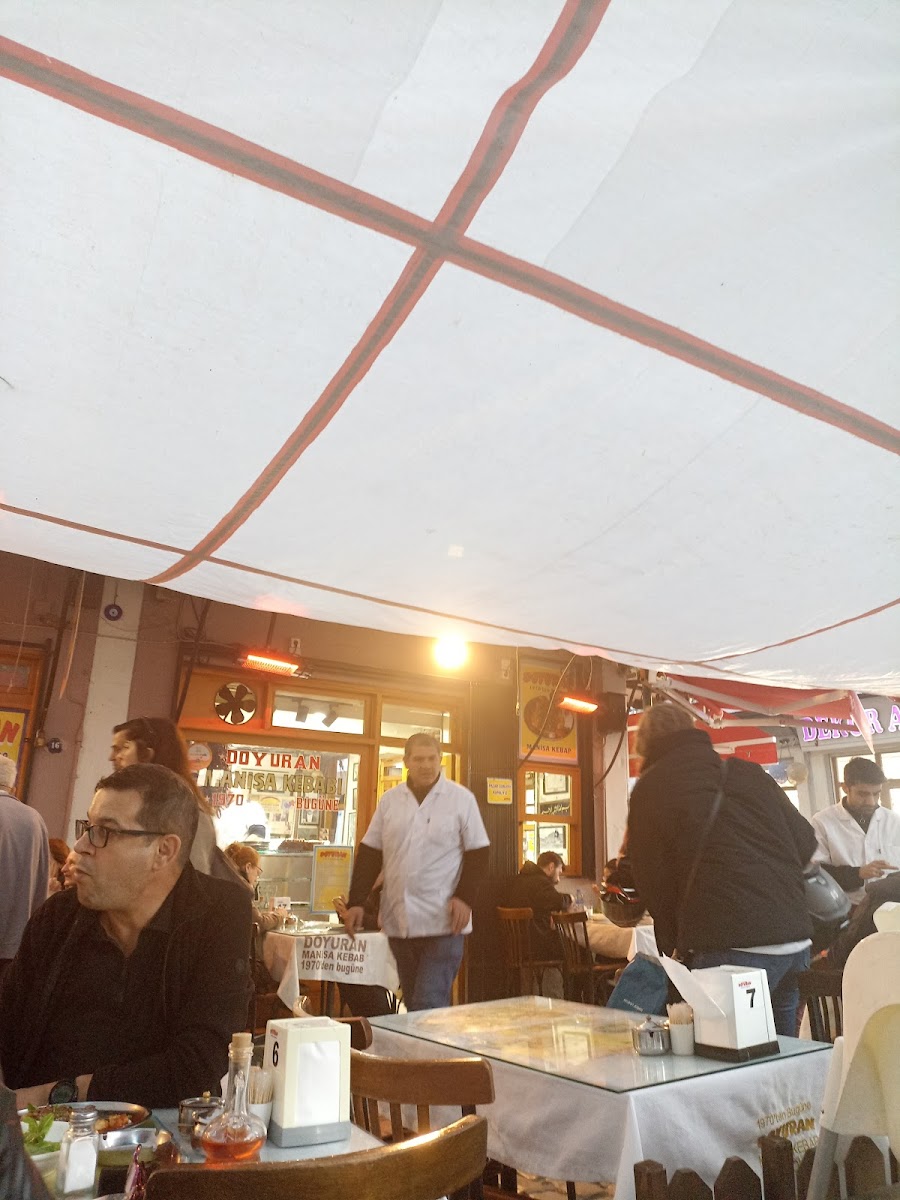 Doyuran Manisa Kebap — fotoğraf 2