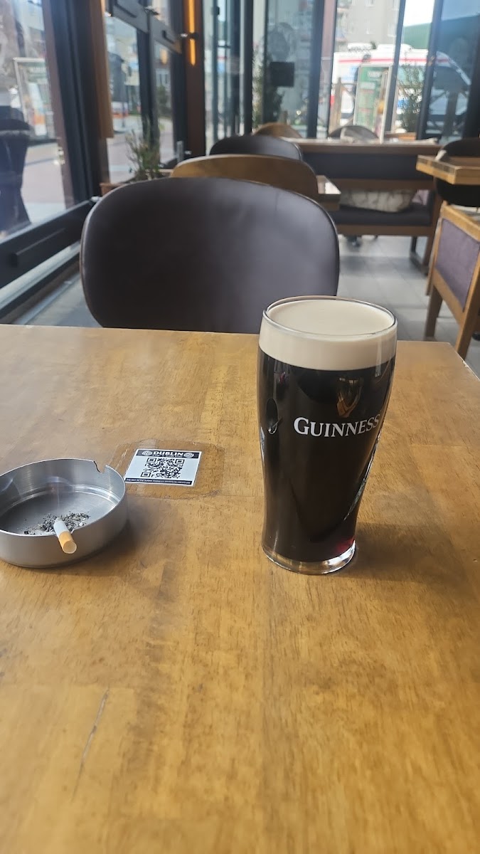 Dublin Cafe & Irish Pub — fotoğraf 2