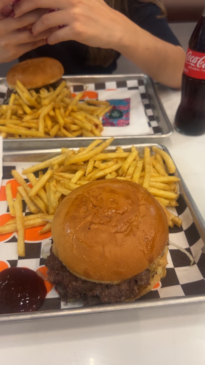 Dunk Burger — photo 3