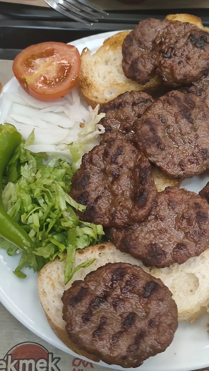 Dünya Köfte Et Mangal — fotoğraf 3