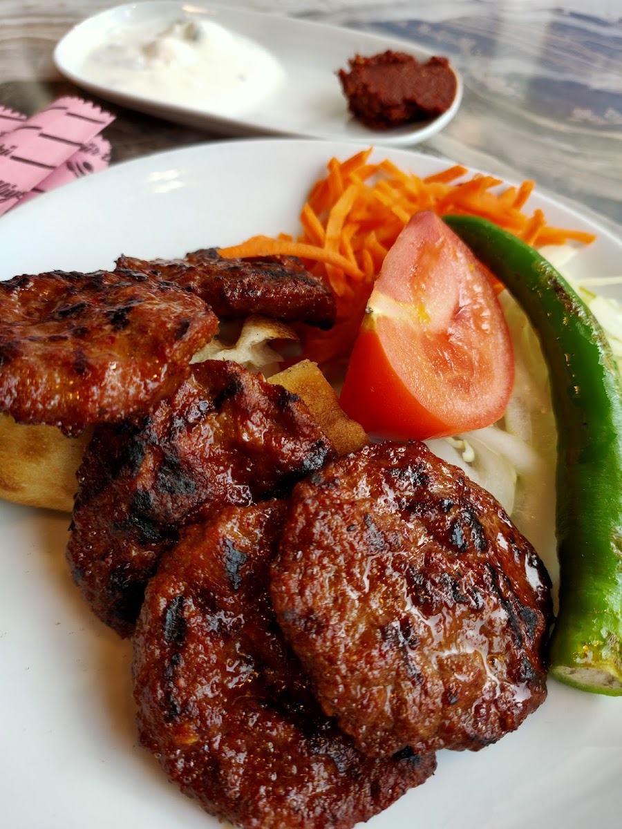 Dünya Köfte Et Mangal — fotoğraf 7