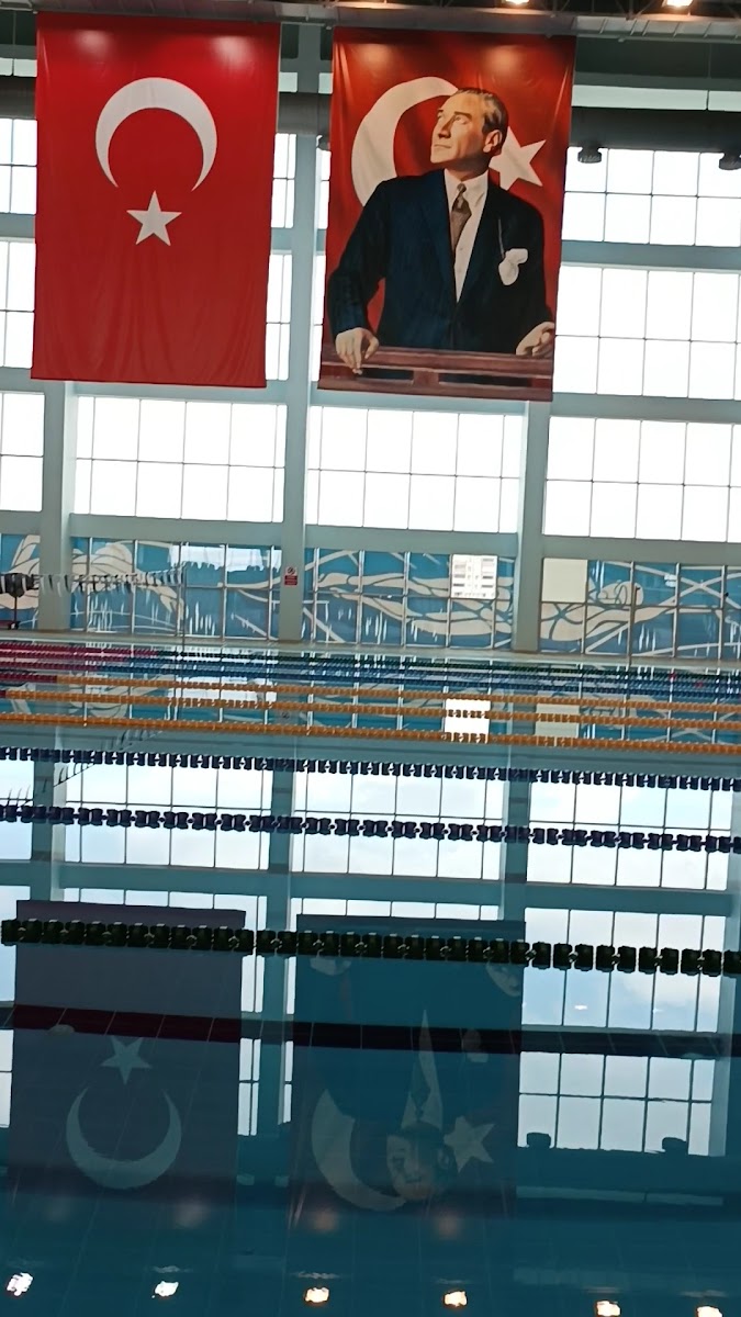 Edirne Olimpik Yüzme Havuzu — fotoğraf 2