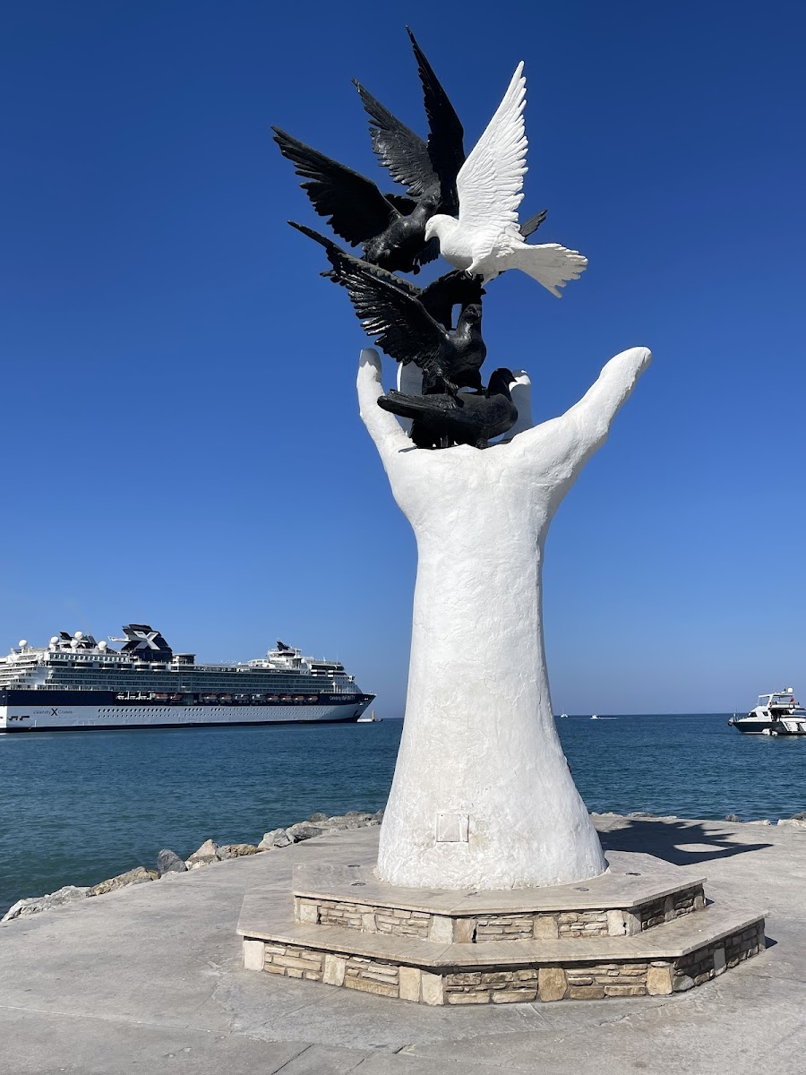 El Heykeli — fotoğraf 1