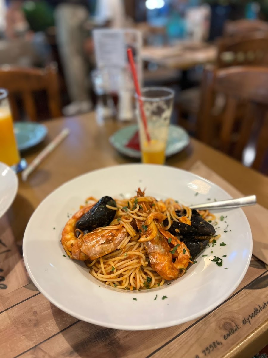 Elysee Taverna — fotoğraf 11
