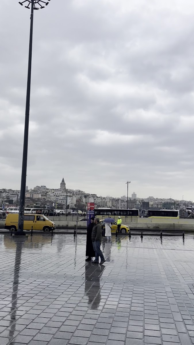 Eminönü Meydanı — fotoğraf 2