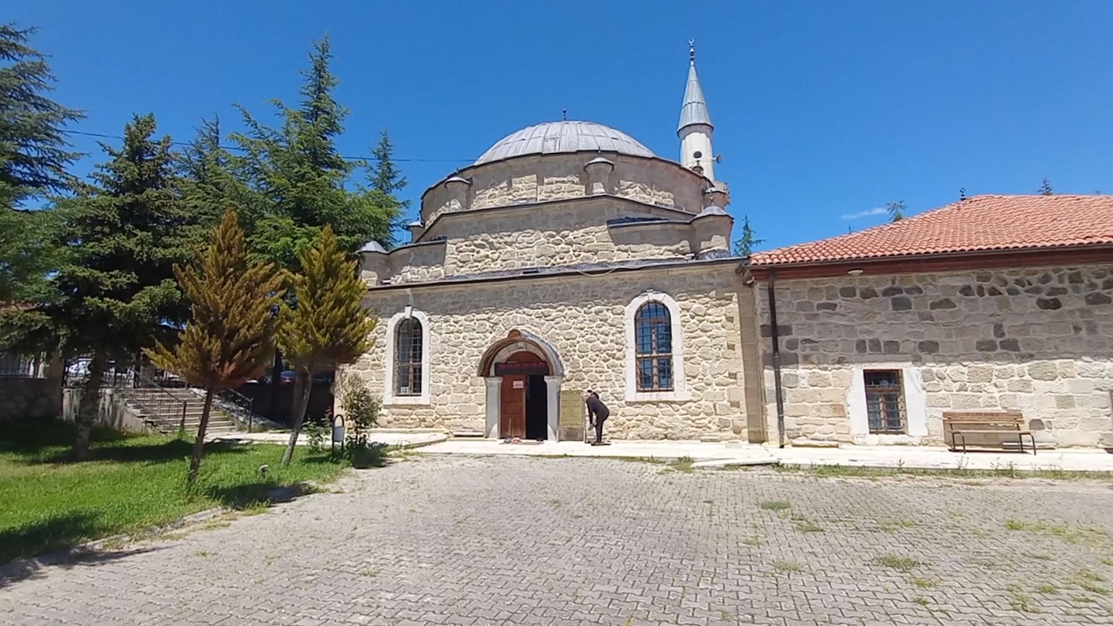 Emirci Sultan Türbesi Ve Camii — fotoğraf 2