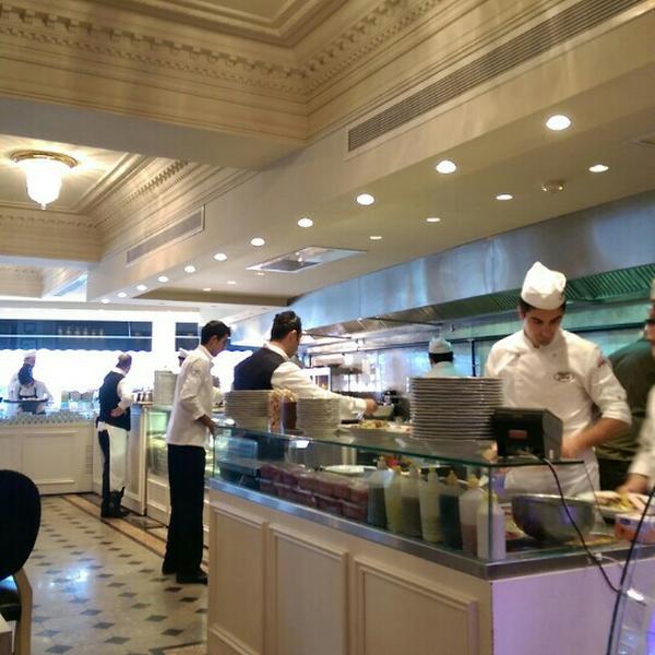 Emirgan Sütiş — fotoğraf 1