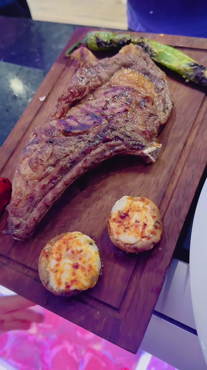 Emniyet Restaurant - Kahvaltı, Çorba, Steak, Et, Kebap, Lahmacun, Pide — fotoğraf 9