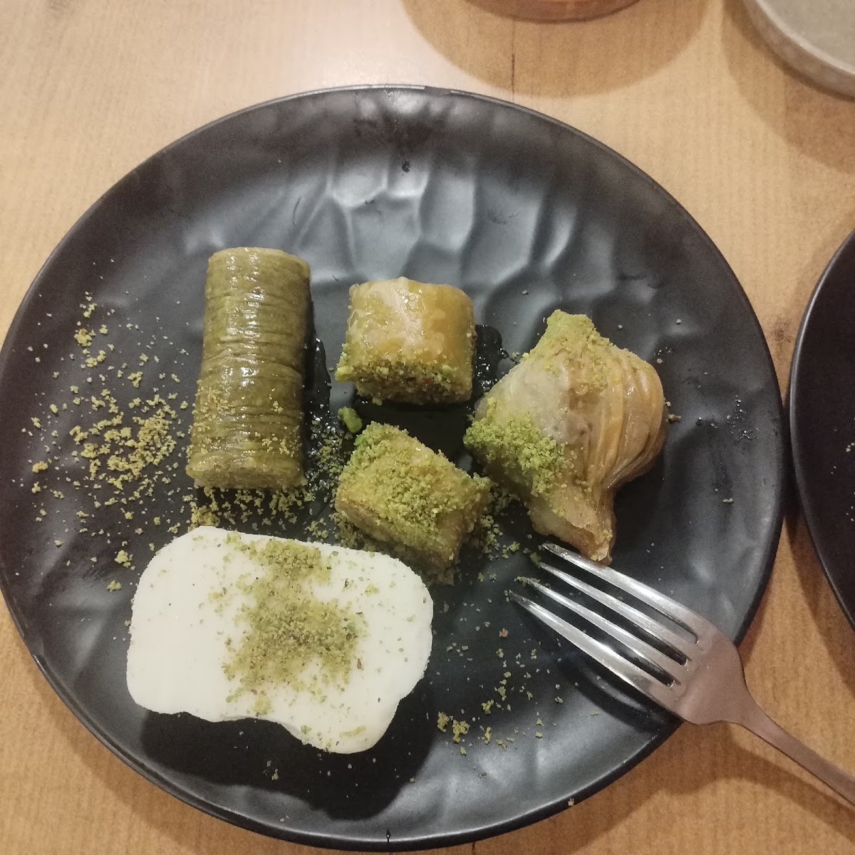 Enfıstık künefe ve katmer — fotoğraf 6