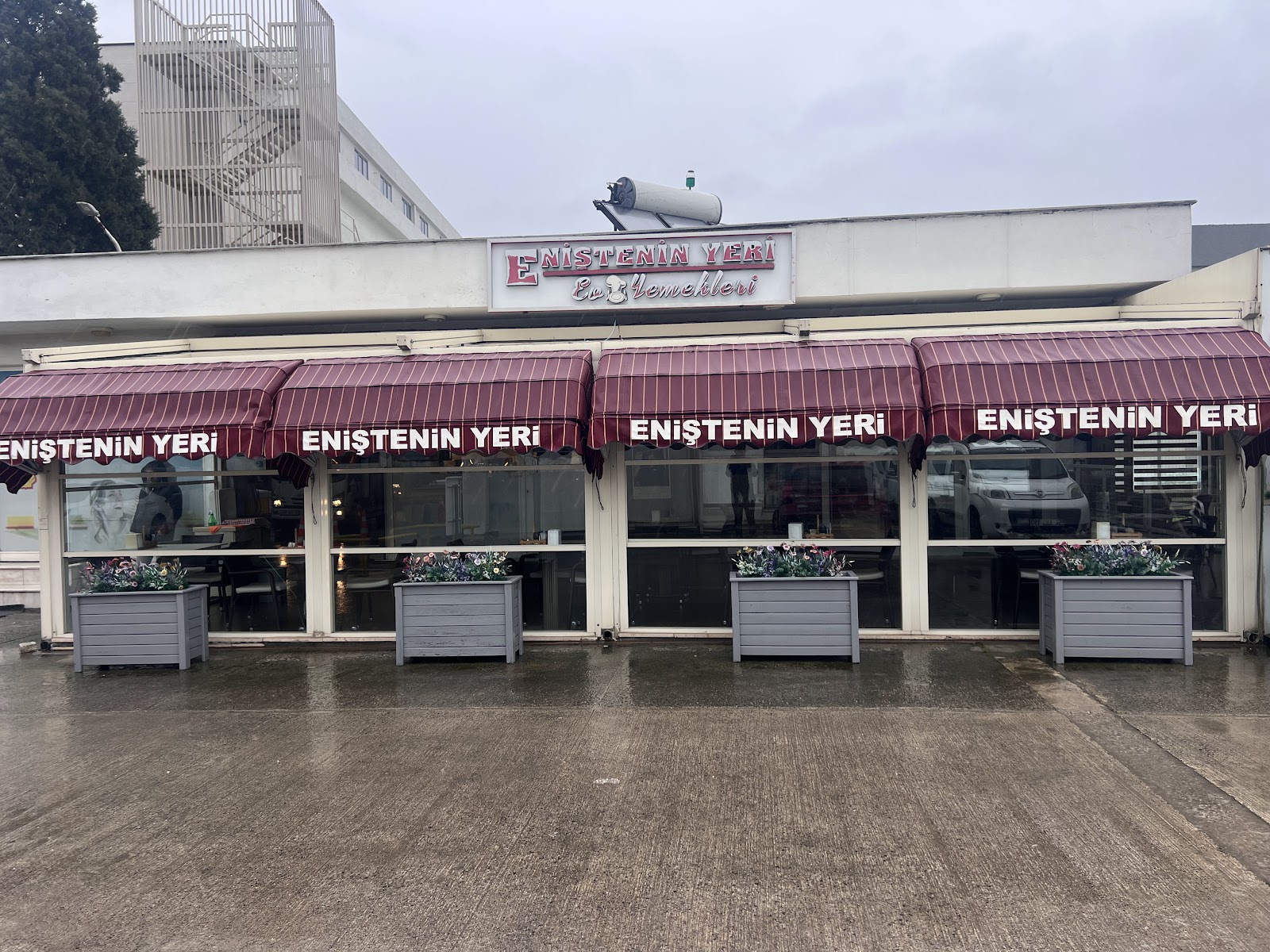 Eniştenin Yeri Ev Yemekleri — fotoğraf