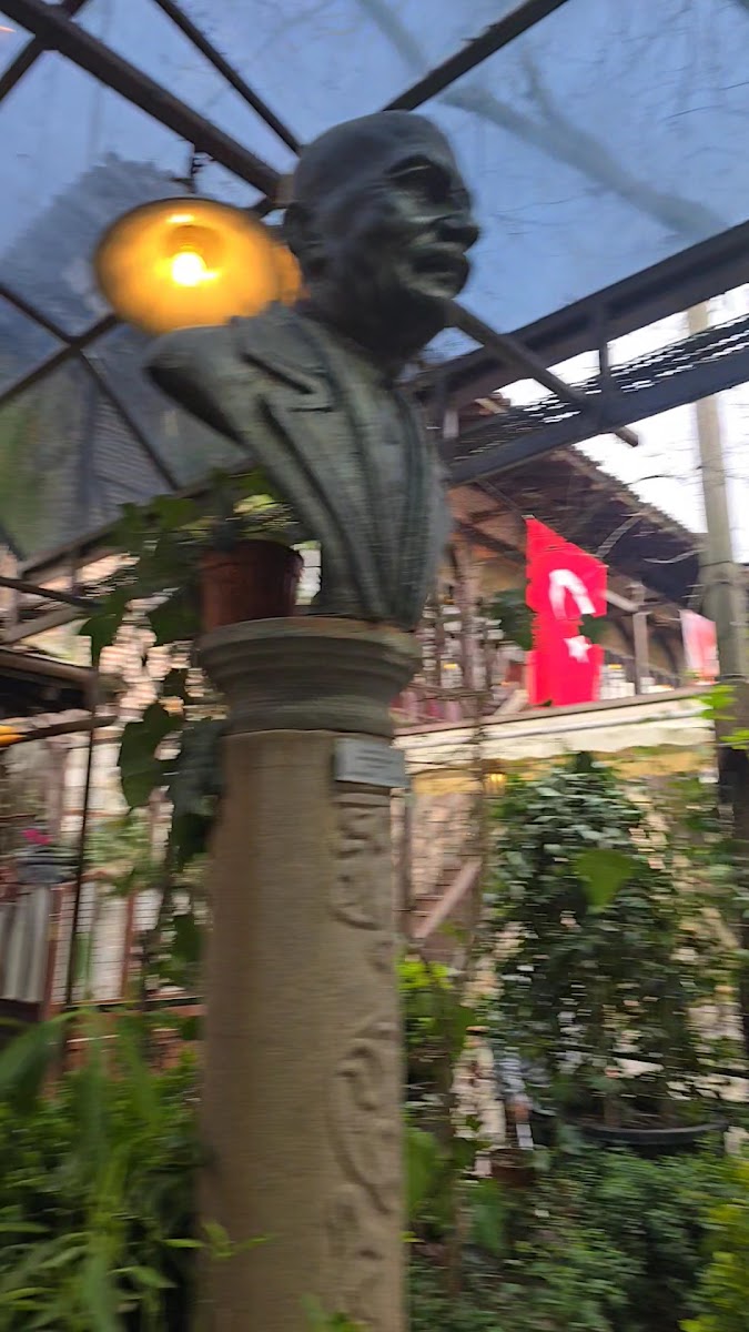 Erdem Saker Botanik Parkı — fotoğraf 2