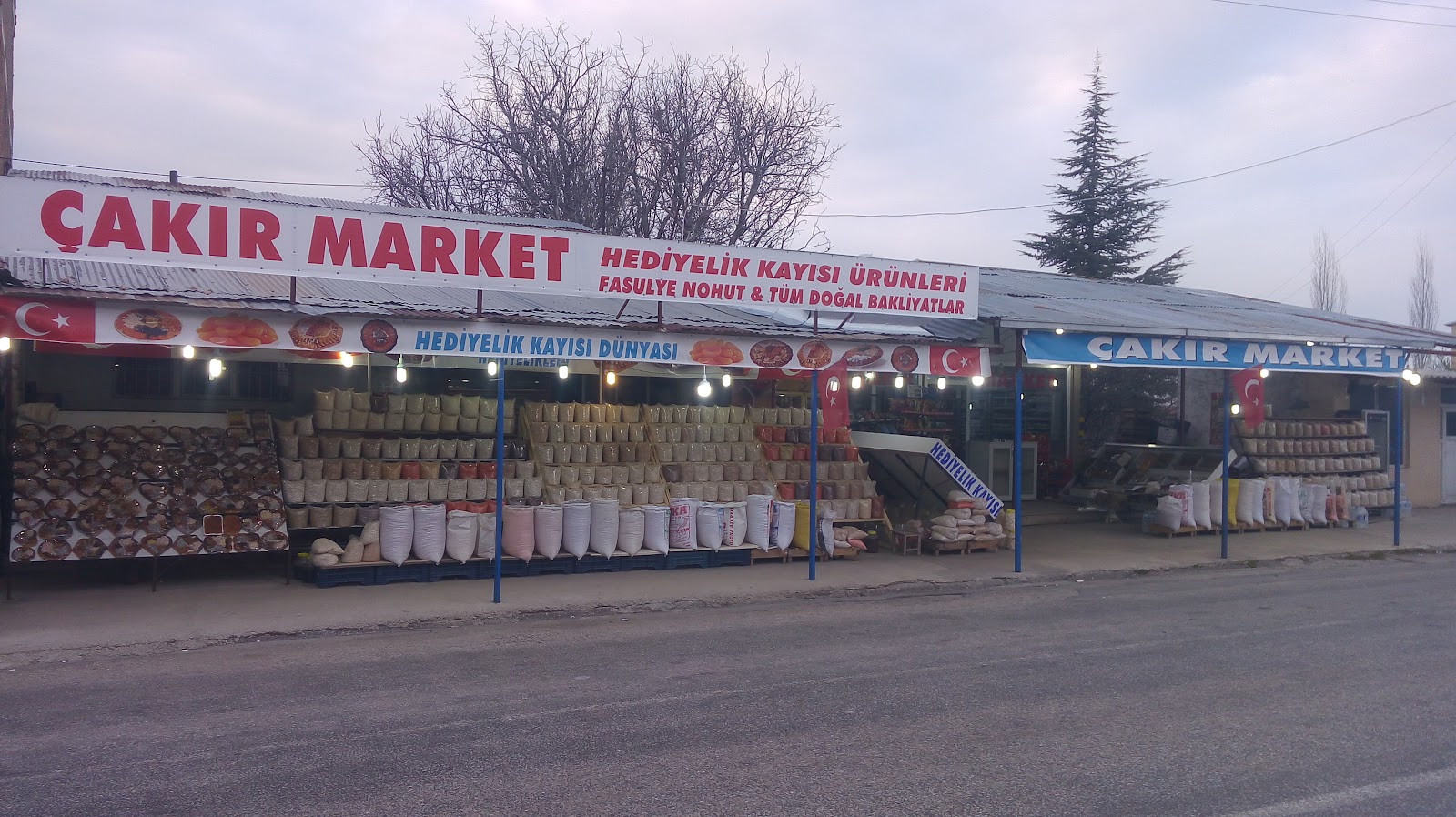 Erkenek Soğuksu Çeşmesi ve Çakır market yöresel ürünler diyarı — fotoğraf 2