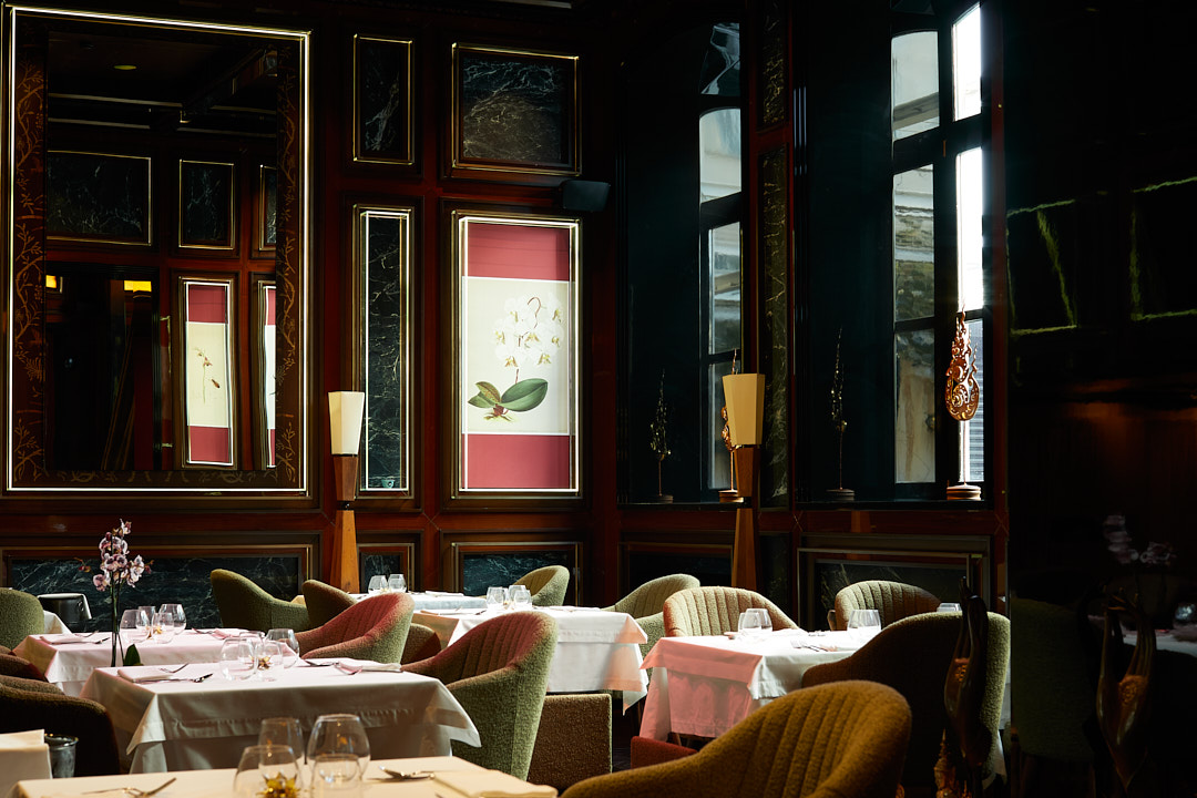 Ernest’s Bar by ÇokÇok Pera — photo
