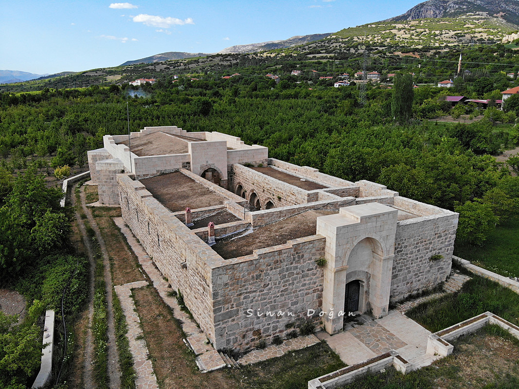 Ertokuş Kervansarayı — photo 2