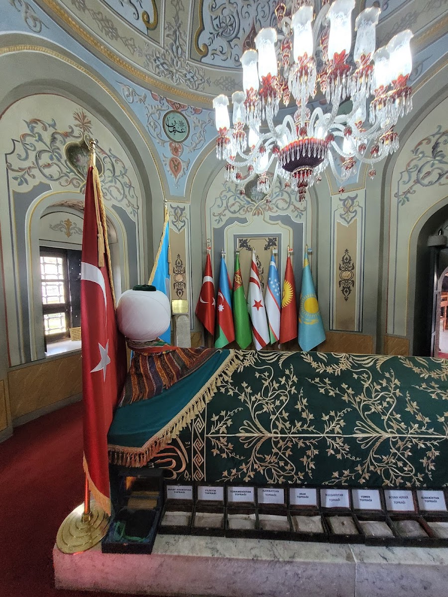 Ertuğrul Gazi Türbesi — fotoğraf 1