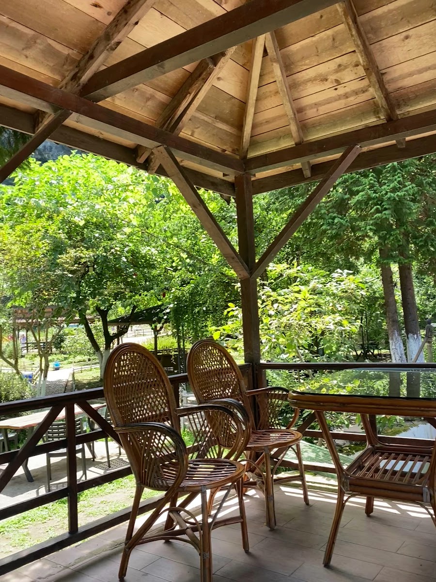 Eskitoğlu Balık Tesisi — fotoğraf 3