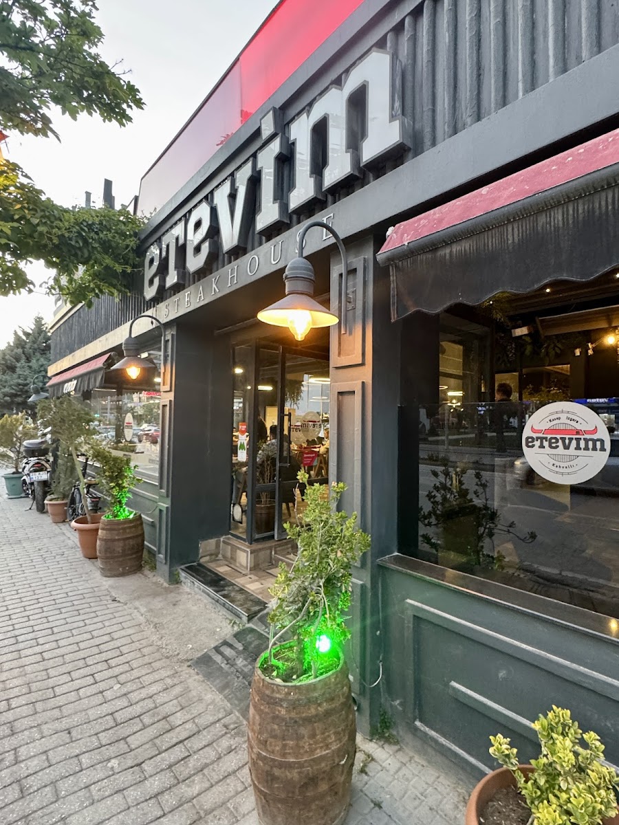 ETEVİM STEAKHOUSE — fotoğraf