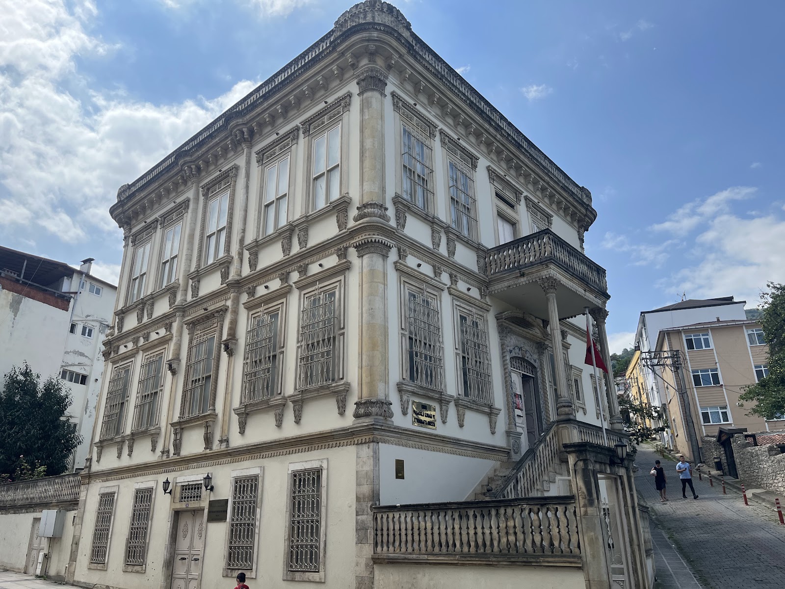 Sinop: Etnografya, mübadele evi ve Serapis